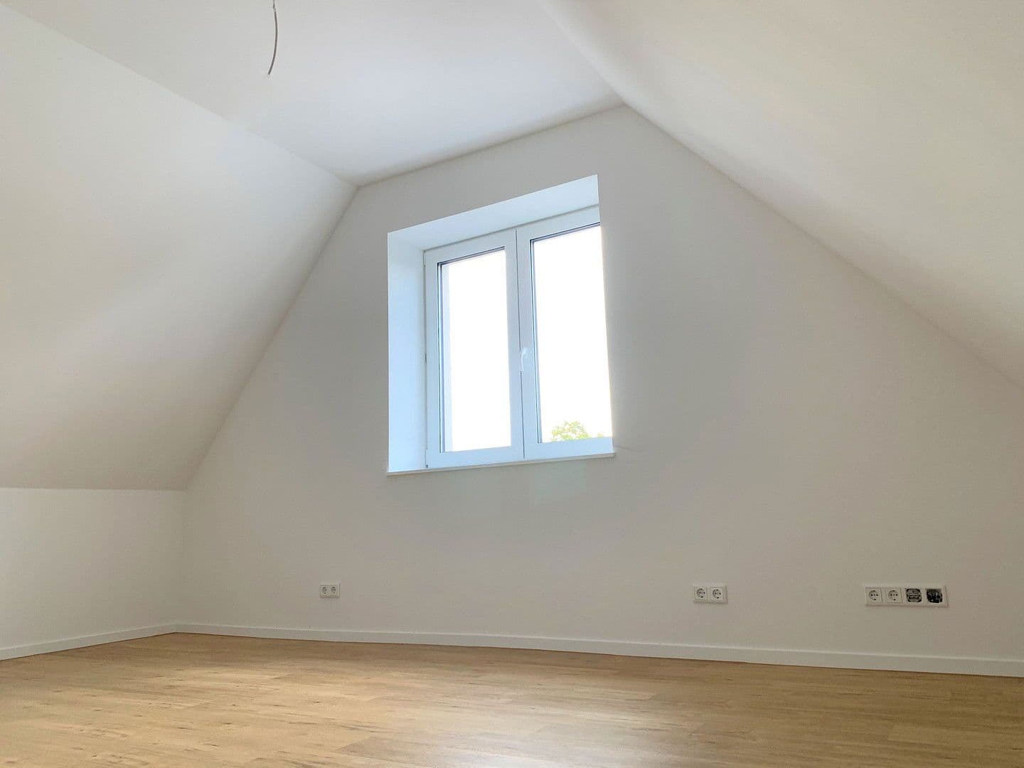 Prenájom bytu 2-izbový 91 m², Hindenburgstr. 30, Langenhagen, Dolné Sasko Prenájom bytu 2-izbový 91 m², Hindenburgstr. 30, Langenhagen, Dolné Sasko