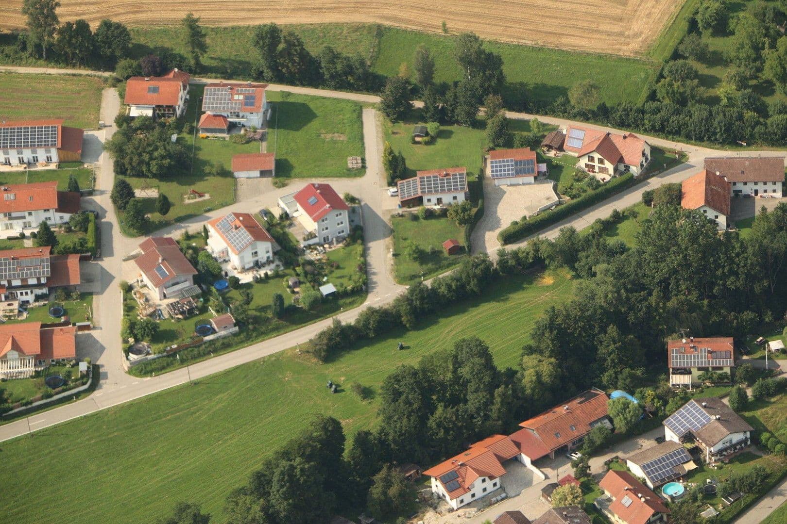 Predaj pozemku 791 m², Kehrhamer Feld 4, Heldenstein OT Weidenbach, Bavorsko Predaj pozemku 791 m², Kehrhamer Feld 4, Heldenstein OT Weidenbach, Bavorsko