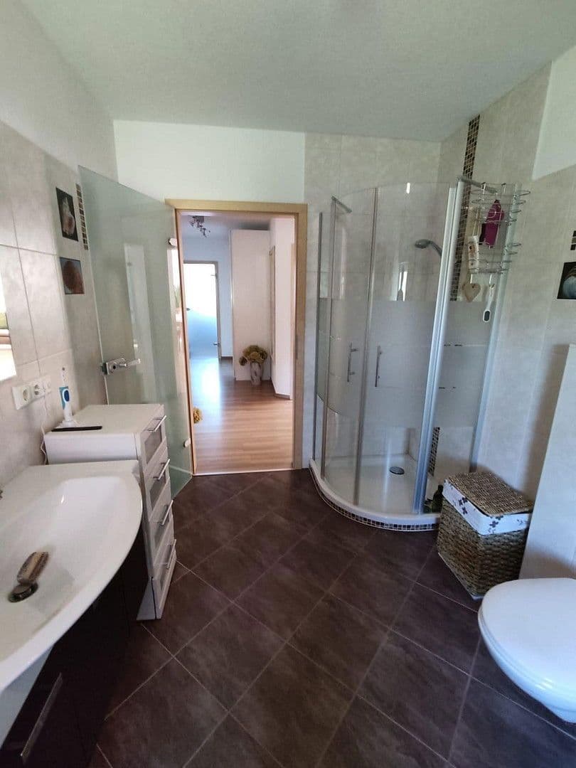 Predaj bytu 5-izbový 206 m², Höhefeldstr. 11/1, Eberbach, Bádensko-Wurttembersko Predaj bytu 5-izbový 206 m², Höhefeldstr. 11/1, Eberbach, Bádensko-Wurttembersko