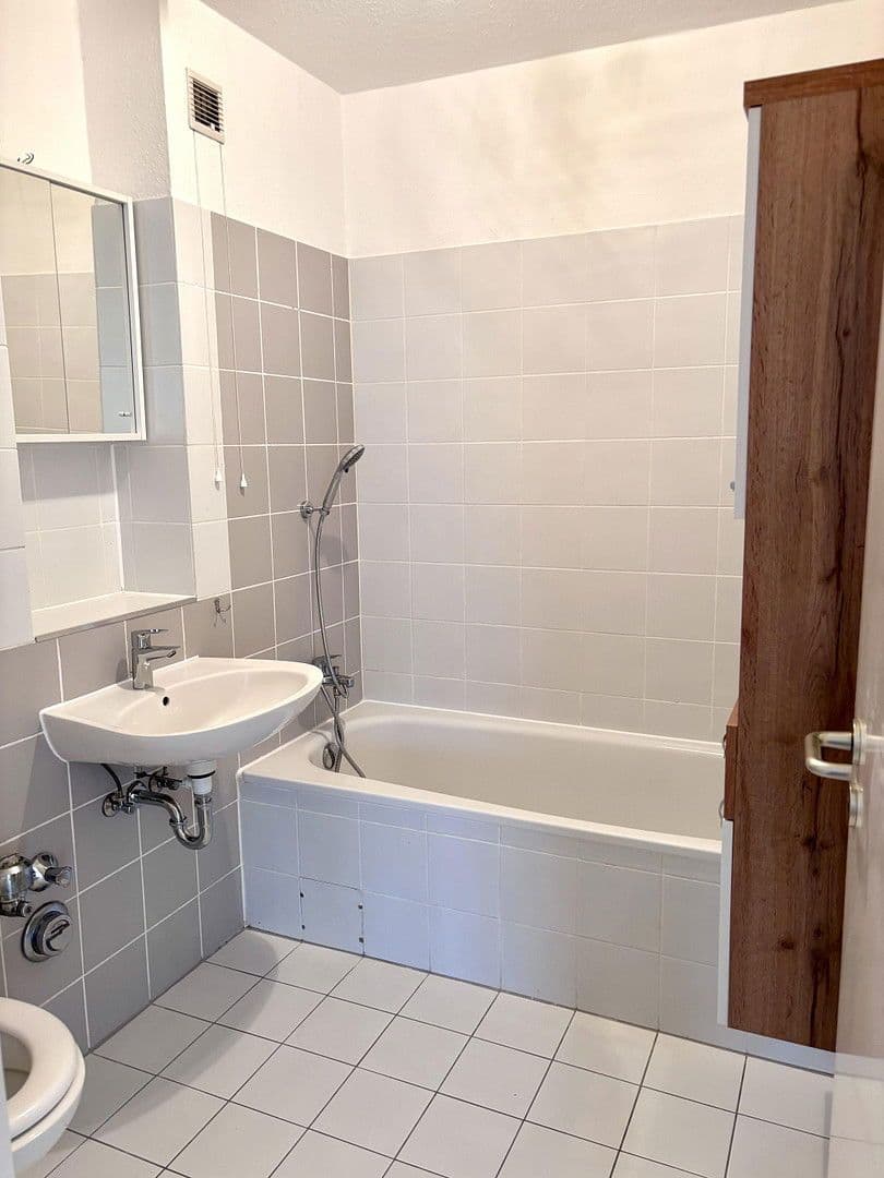 Prenájom bytu 3-izbový 82 m², Bahnhofstr. 22d, Usingen, Hesensko Prenájom bytu 3-izbový 82 m², Bahnhofstr. 22d, Usingen, Hesensko