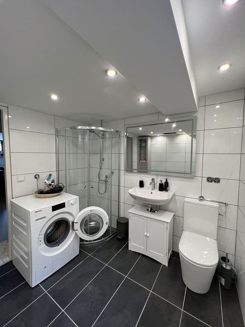 Predaj domu 130 m², pozemek 510 m², Puchheim, Bavorsko Predaj domu 130 m², pozemek 510 m², Puchheim, Bavorsko