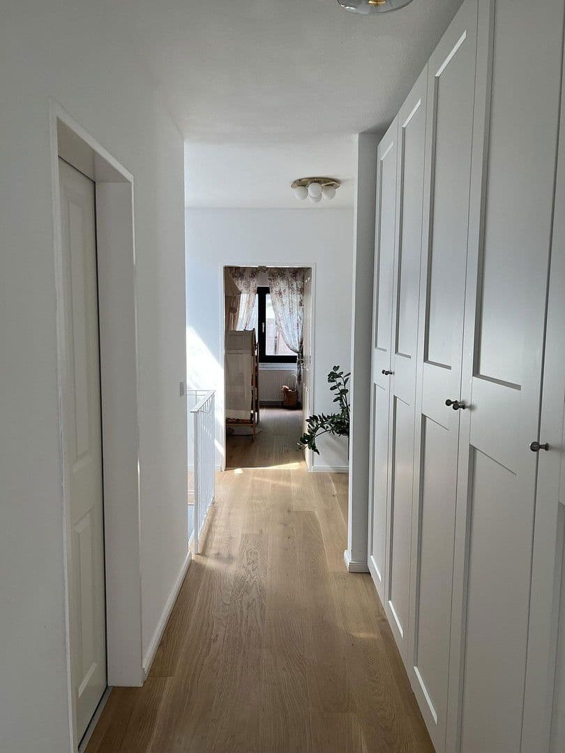 Predaj domu 130 m², pozemek 510 m², Puchheim, Bavorsko Predaj domu 130 m², pozemek 510 m², Puchheim, Bavorsko