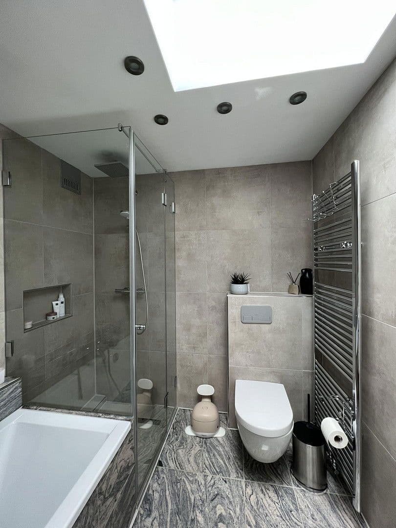 Predaj domu 130 m², pozemek 510 m², Puchheim, Bavorsko Predaj domu 130 m², pozemek 510 m², Puchheim, Bavorsko