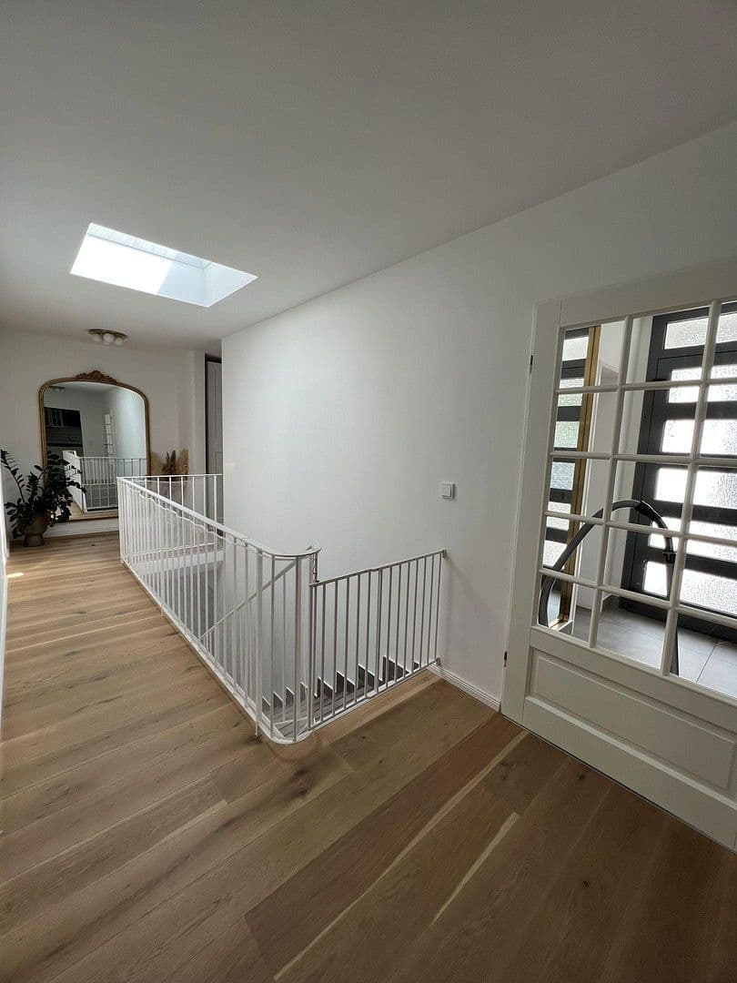 Predaj domu 130 m², pozemek 510 m², Puchheim, Bavorsko Predaj domu 130 m², pozemek 510 m², Puchheim, Bavorsko