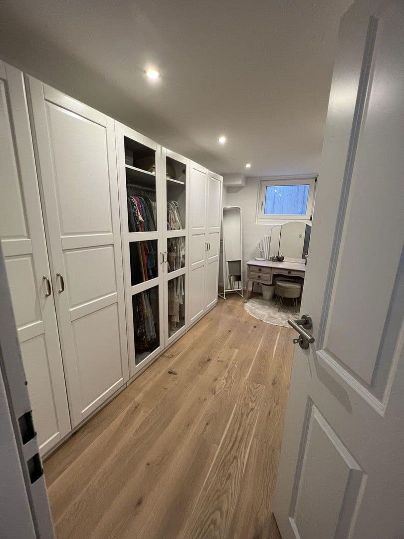 Predaj domu 130 m², pozemek 510 m², Puchheim, Bavorsko Predaj domu 130 m², pozemek 510 m², Puchheim, Bavorsko