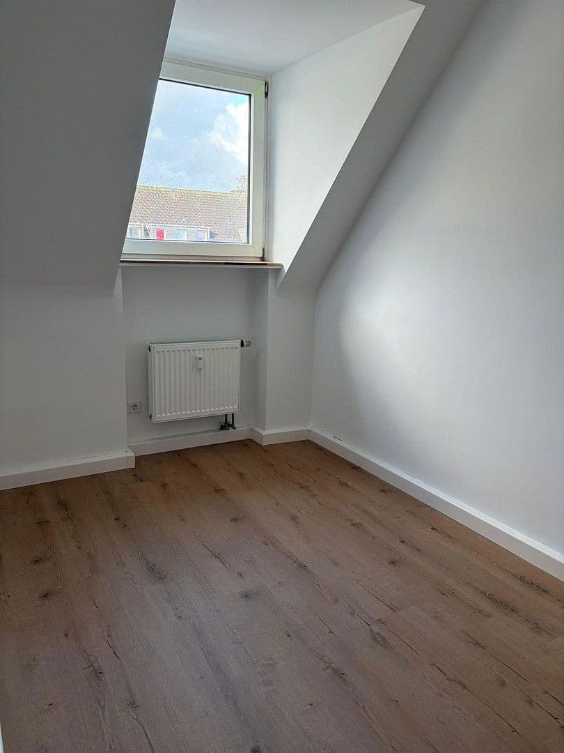 Prenájom bytu 3-izbový 51 m², Burger Platz 2, Köln, Severné Porýnie - Westfálsko Prenájom bytu 3-izbový 51 m², Burger Platz 2, Köln, Severné Porýnie - Westfálsko