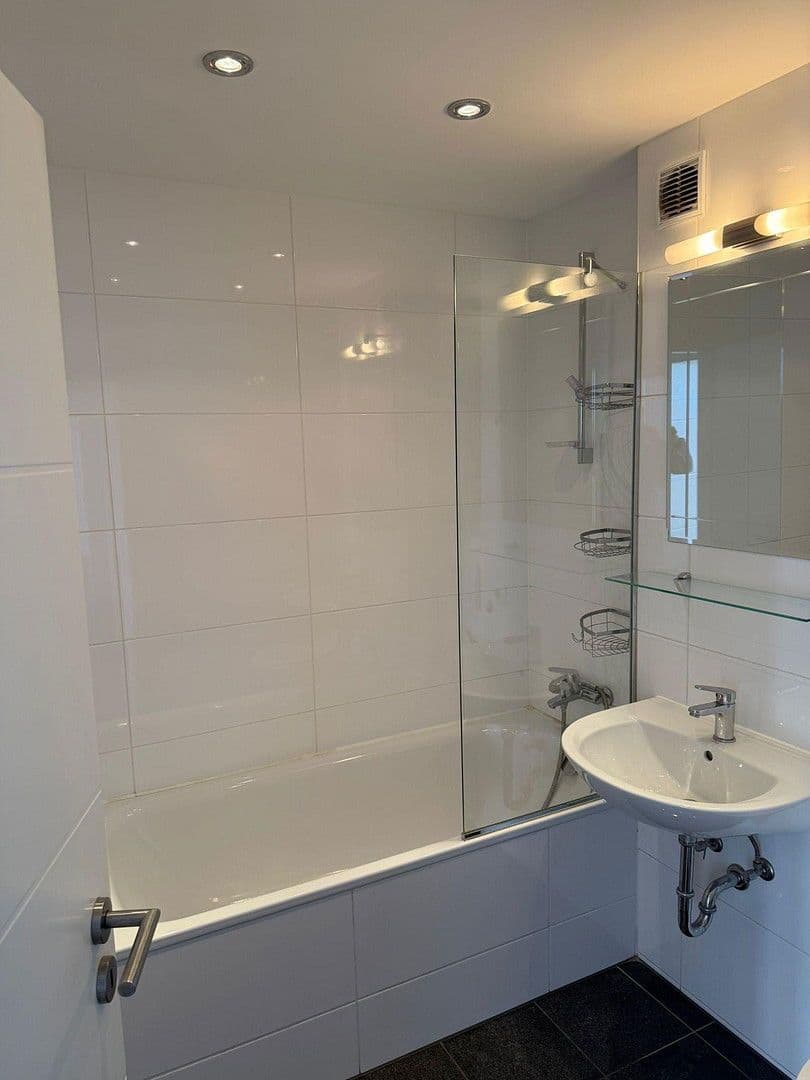 Prenájom bytu 2-izbový 61 m², Brieger Str. 7, München, Bavorsko Prenájom bytu 2-izbový 61 m², Brieger Str. 7, München, Bavorsko