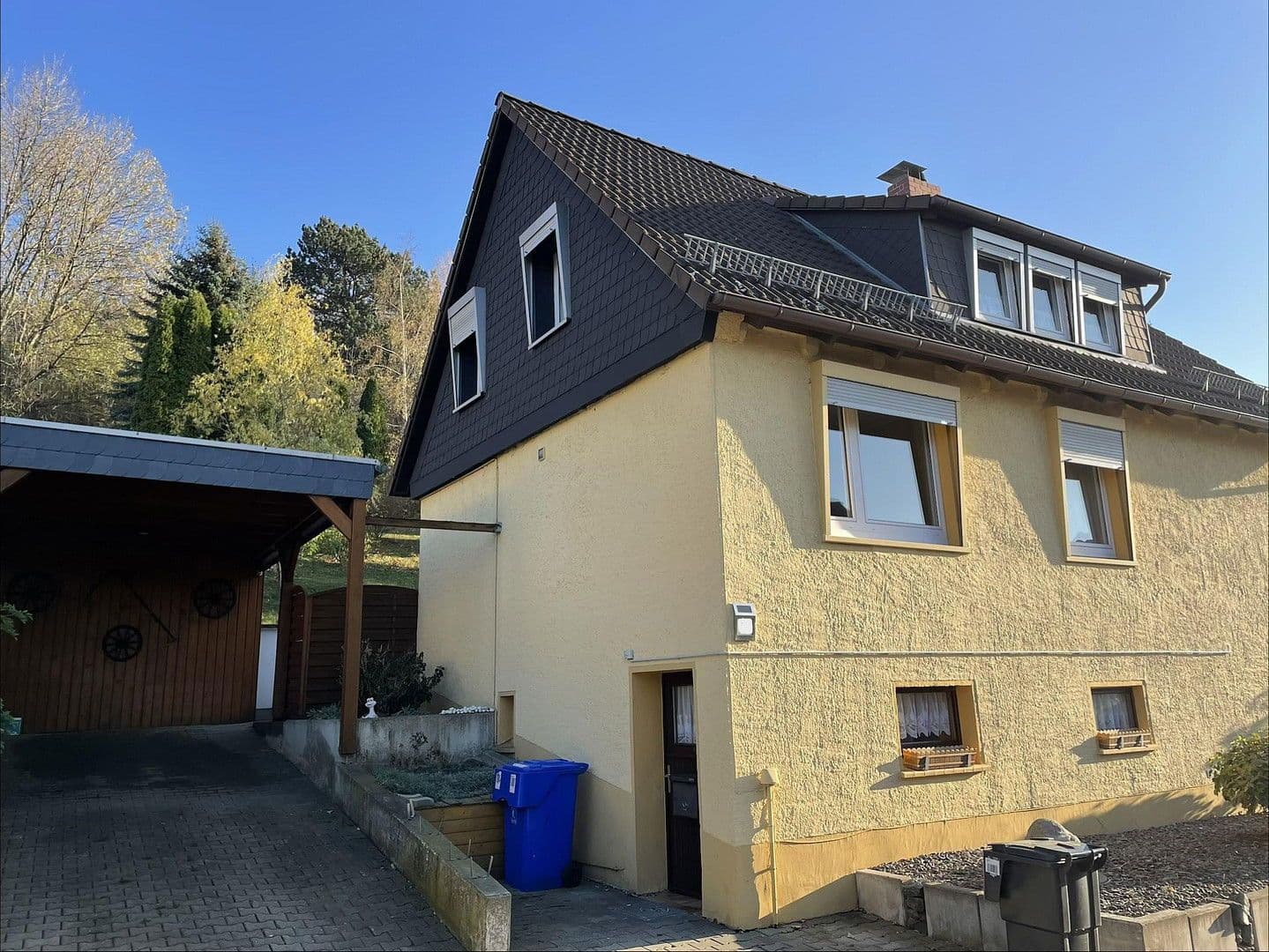 Predaj domu 120 m², pozemek 1.200 m², Goslar, Dolné Sasko Predaj domu 120 m², pozemek 1.200 m², Goslar, Dolné Sasko