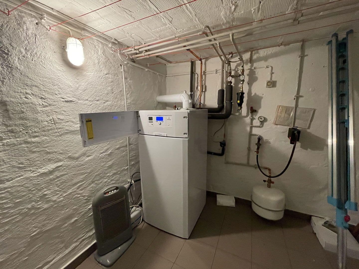 Predaj domu 120 m², pozemek 1.200 m², Goslar, Dolné Sasko Predaj domu 120 m², pozemek 1.200 m², Goslar, Dolné Sasko