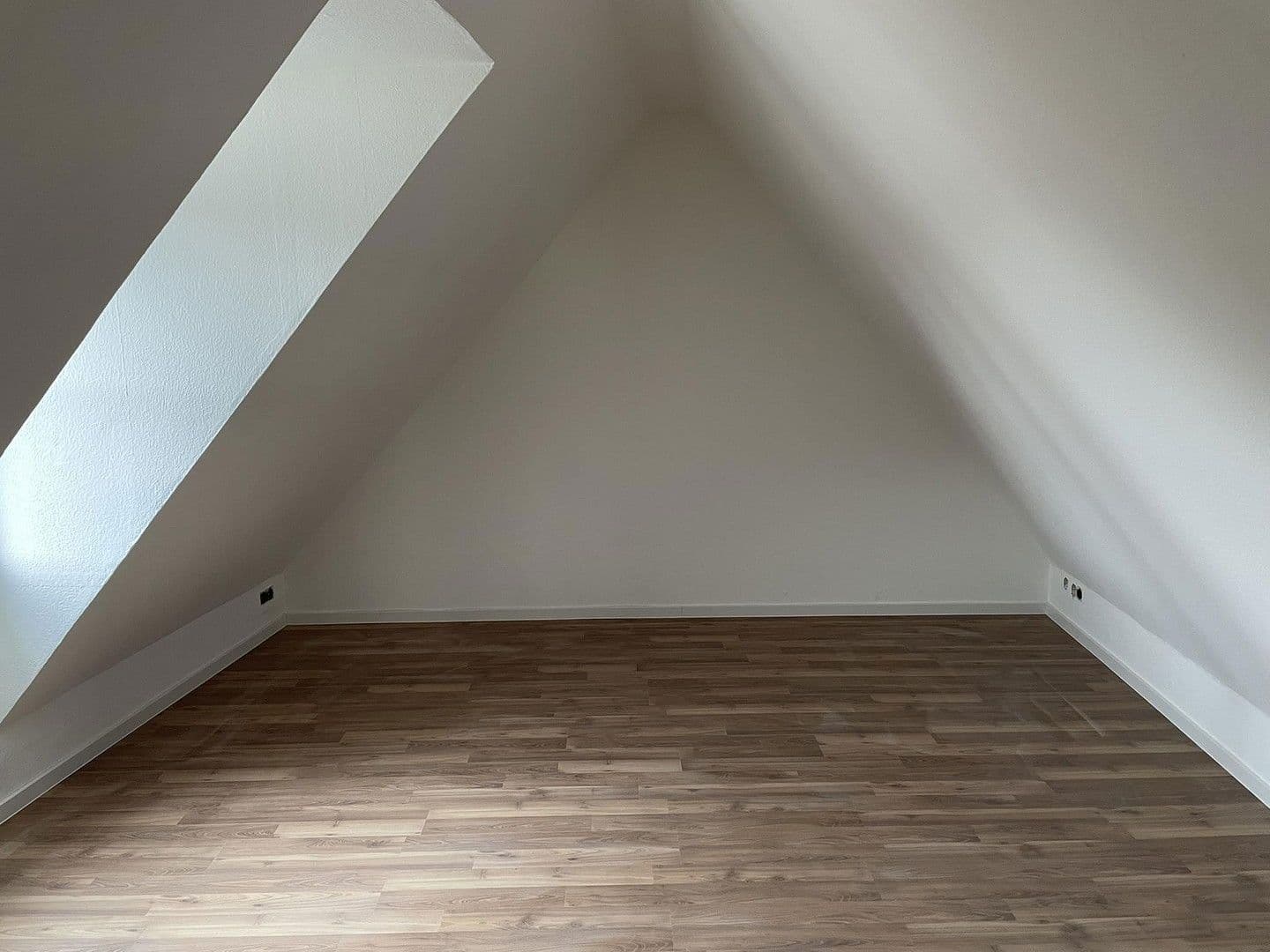 Predaj bytu 3-izbový 108 m², Rosmarinstraße 45, Oschatz, Sasko Predaj bytu 3-izbový 108 m², Rosmarinstraße 45, Oschatz, Sasko