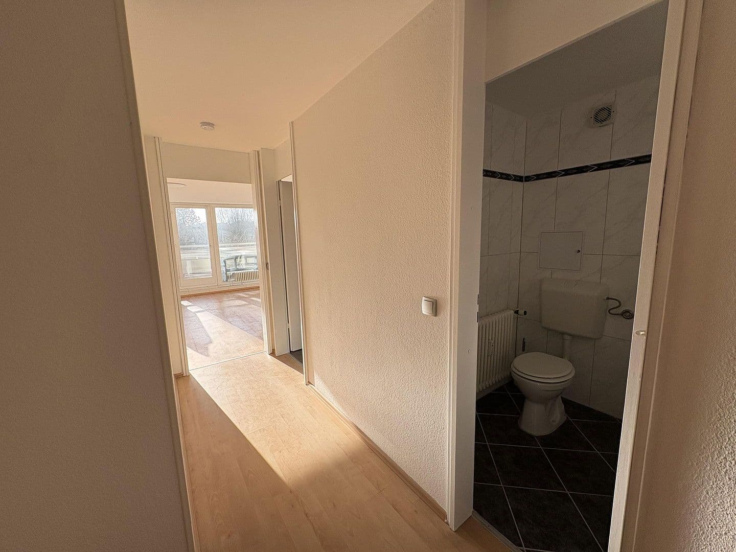 Prenájom bytu 1-izbový 55 m², Tiergartenstraße 29, Böblingen, Bádensko-Wurttembersko Prenájom bytu 1-izbový 55 m², Tiergartenstraße 29, Böblingen, Bádensko-Wurttembersko