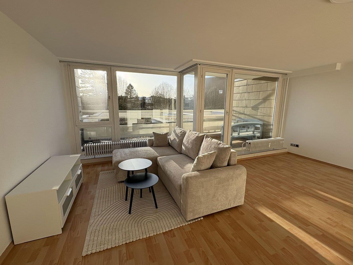 Prenájom bytu 1-izbový 55 m², Tiergartenstraße 29, Böblingen, Bádensko-Wurttembersko Prenájom bytu 1-izbový 55 m², Tiergartenstraße 29, Böblingen, Bádensko-Wurttembersko