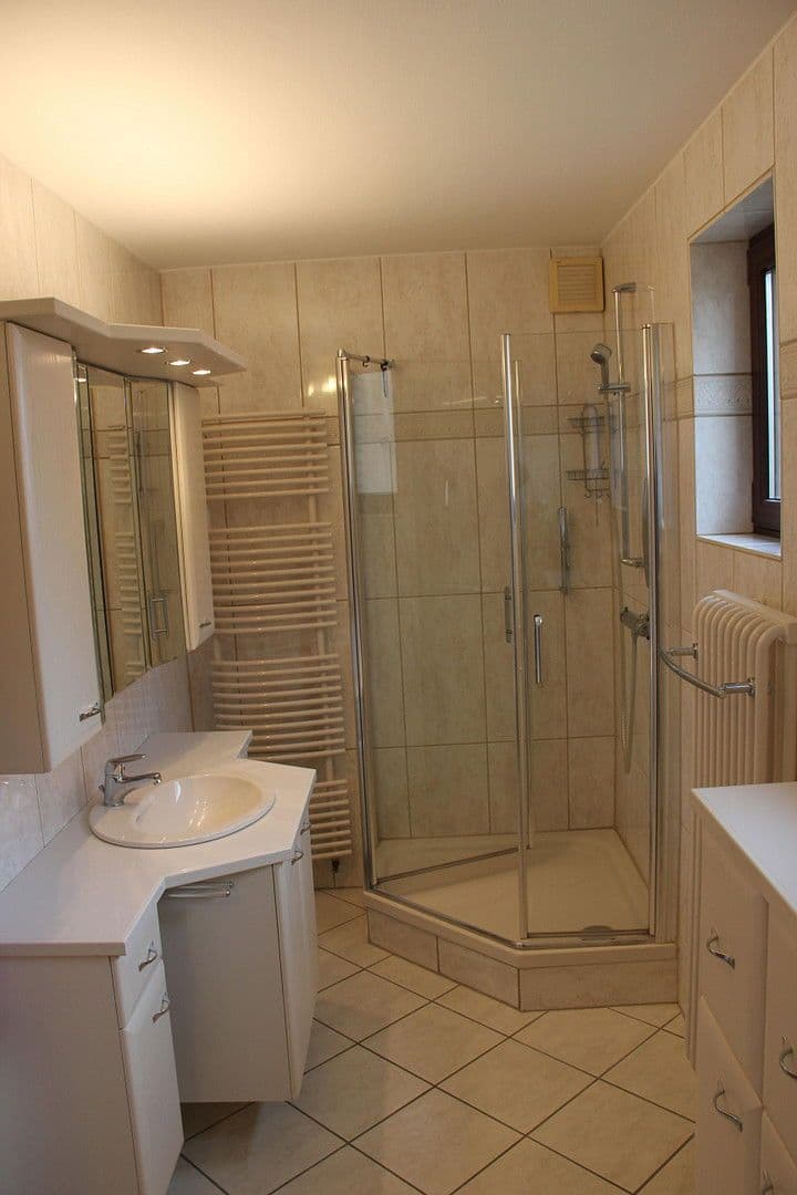 Prenájom domu 145 m², pozemek 1.000 m², Hannover, Dolné Sasko Prenájom domu 145 m², pozemek 1.000 m², Hannover, Dolné Sasko