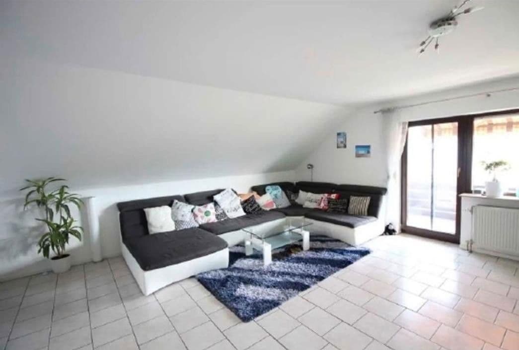 Prenájom bytu 3-izbový 96 m², Starkenburgring 25, Alsbach-Hähnlein, Hesensko Prenájom bytu 3-izbový 96 m², Starkenburgring 25, Alsbach-Hähnlein, Hesensko