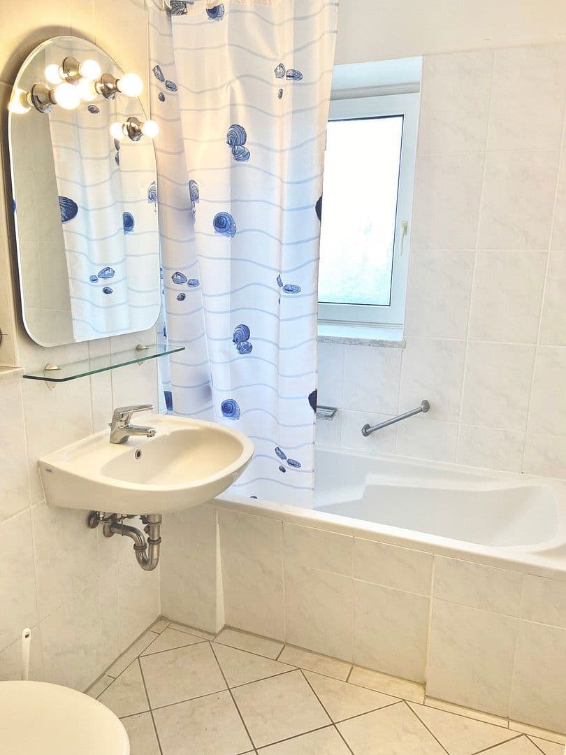 Prenájom bytu 2-izbový 58 m², Höglwörther Str. 361, München, Bavorsko Prenájom bytu 2-izbový 58 m², Höglwörther Str. 361, München, Bavorsko