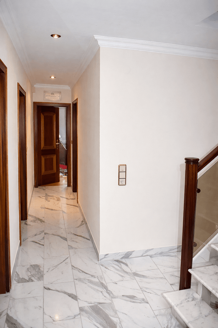 Predaj domu 278 m², pozemek 679 m², Neusäß, Bavorsko Predaj domu 278 m², pozemek 679 m², Neusäß, Bavorsko