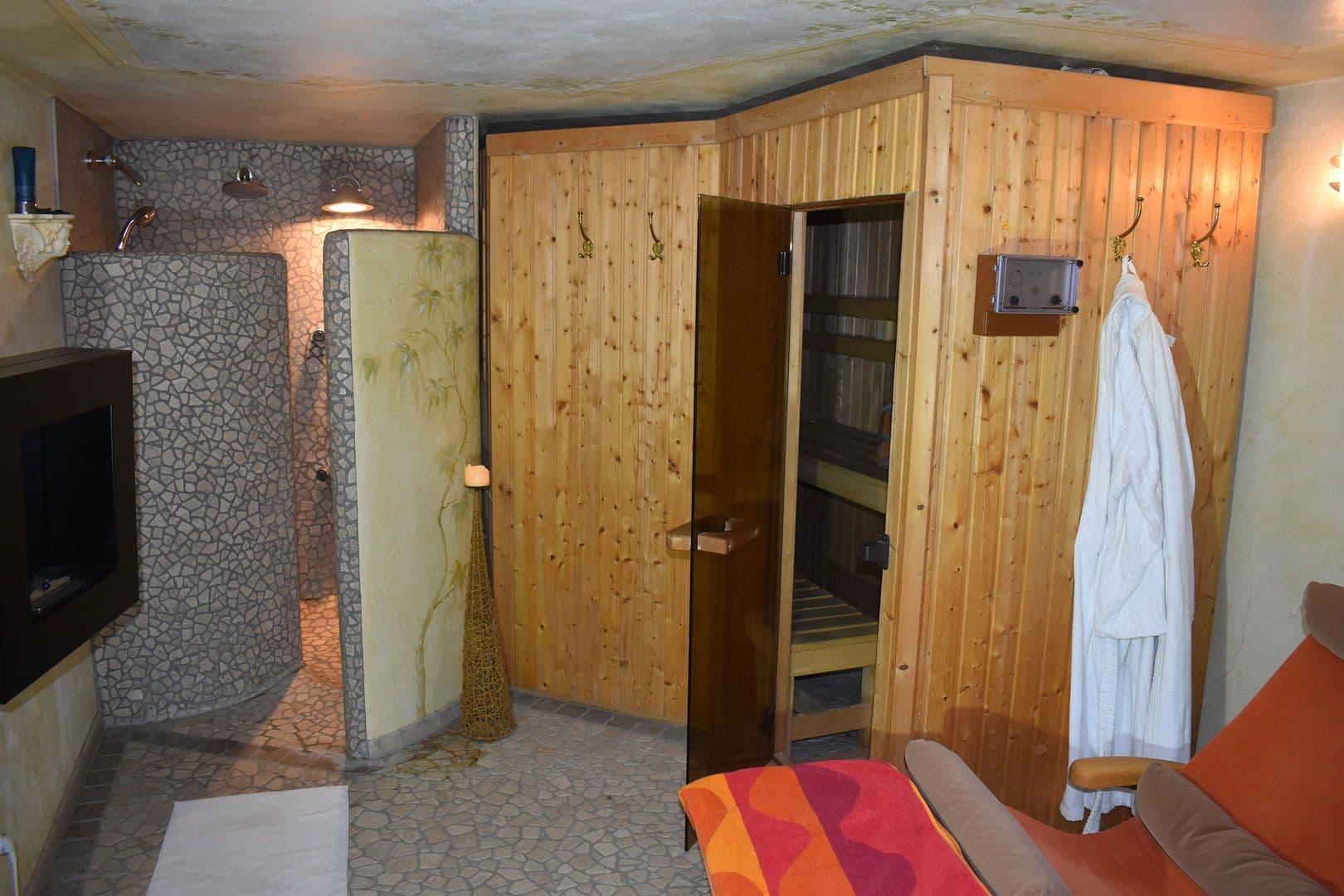 Predaj domu 278 m², pozemek 679 m², Neusäß, Bavorsko Predaj domu 278 m², pozemek 679 m², Neusäß, Bavorsko