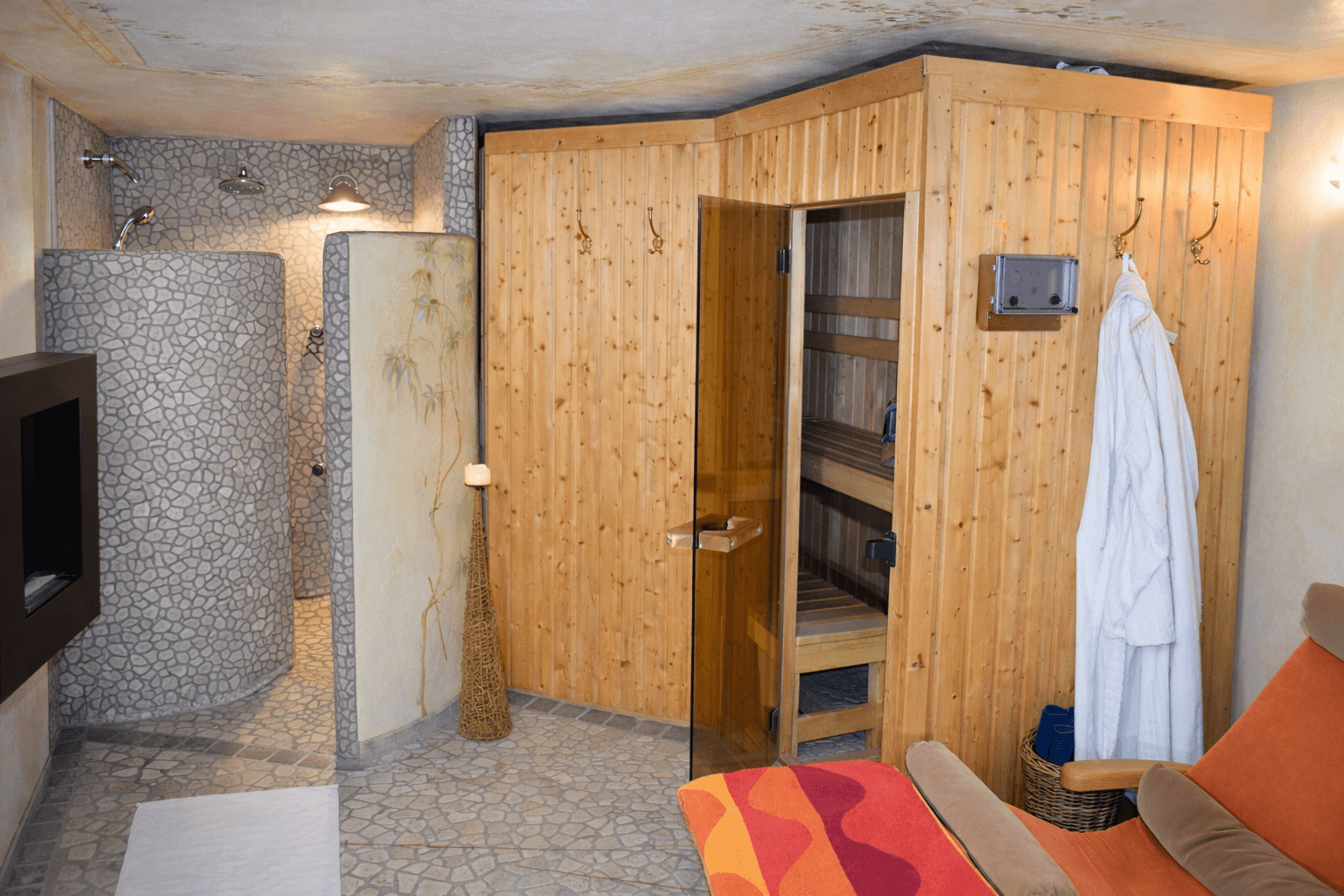 Predaj domu 278 m², pozemek 679 m², Neusäß, Bavorsko Predaj domu 278 m², pozemek 679 m², Neusäß, Bavorsko