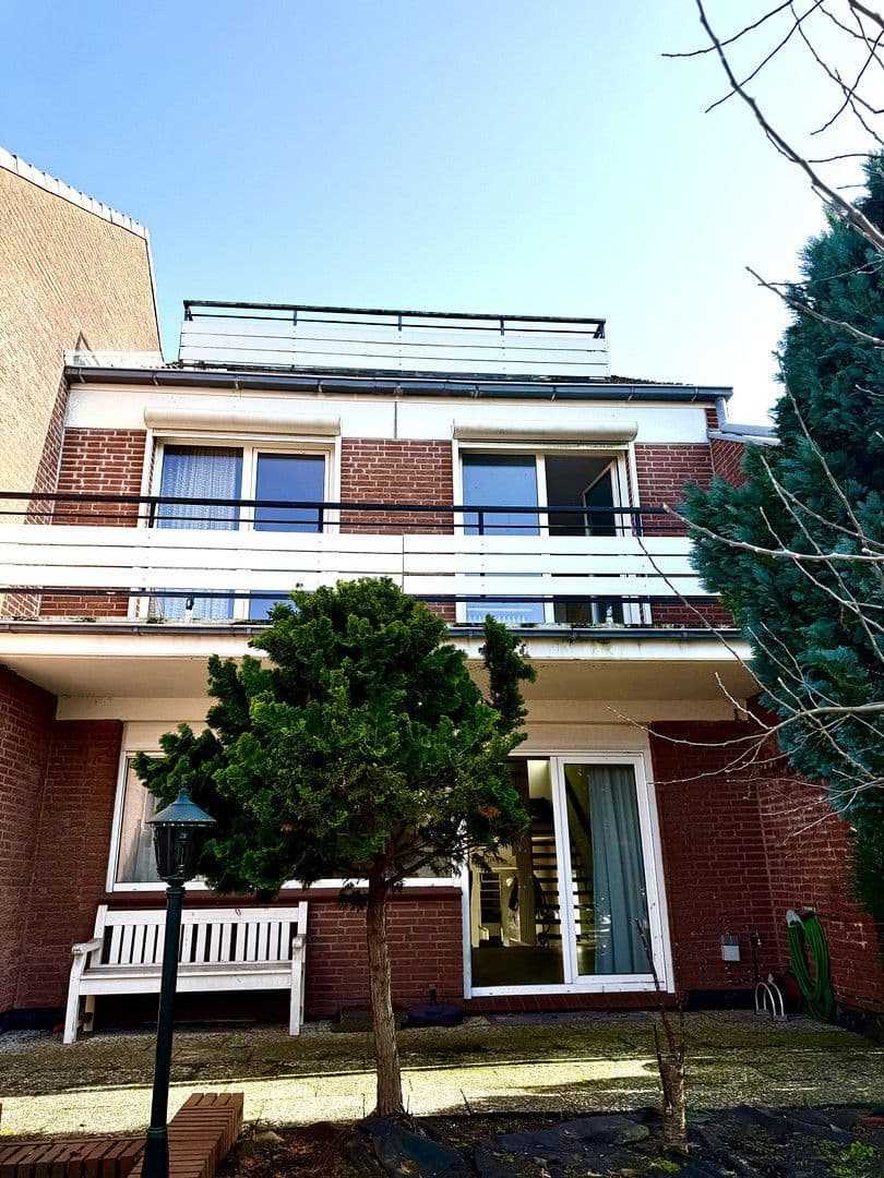 Predaj domu 134 m², pozemek 370 m², Halstenbek, Šlezvicko-Holštajnsko Predaj domu 134 m², pozemek 370 m², Halstenbek, Šlezvicko-Holštajnsko