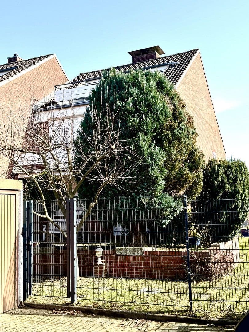 Predaj domu 134 m², pozemek 370 m², Halstenbek, Šlezvicko-Holštajnsko Predaj domu 134 m², pozemek 370 m², Halstenbek, Šlezvicko-Holštajnsko