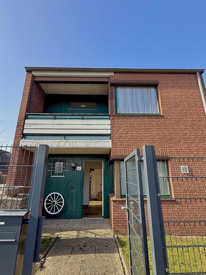 Predaj domu 134 m², pozemek 370 m², Halstenbek, Šlezvicko-Holštajnsko Predaj domu 134 m², pozemek 370 m², Halstenbek, Šlezvicko-Holštajnsko