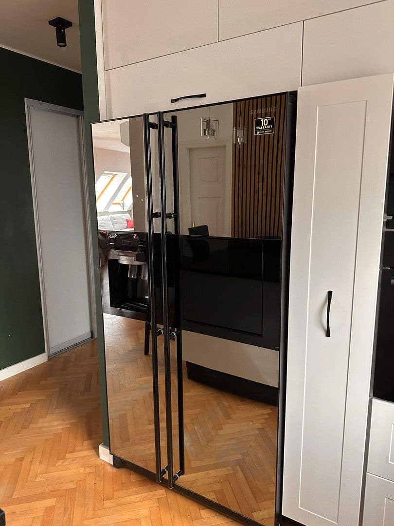 Prenájom bytu 3-izbový 95 m², Berlin, Berlín Prenájom bytu 3-izbový 95 m², Berlin, Berlín