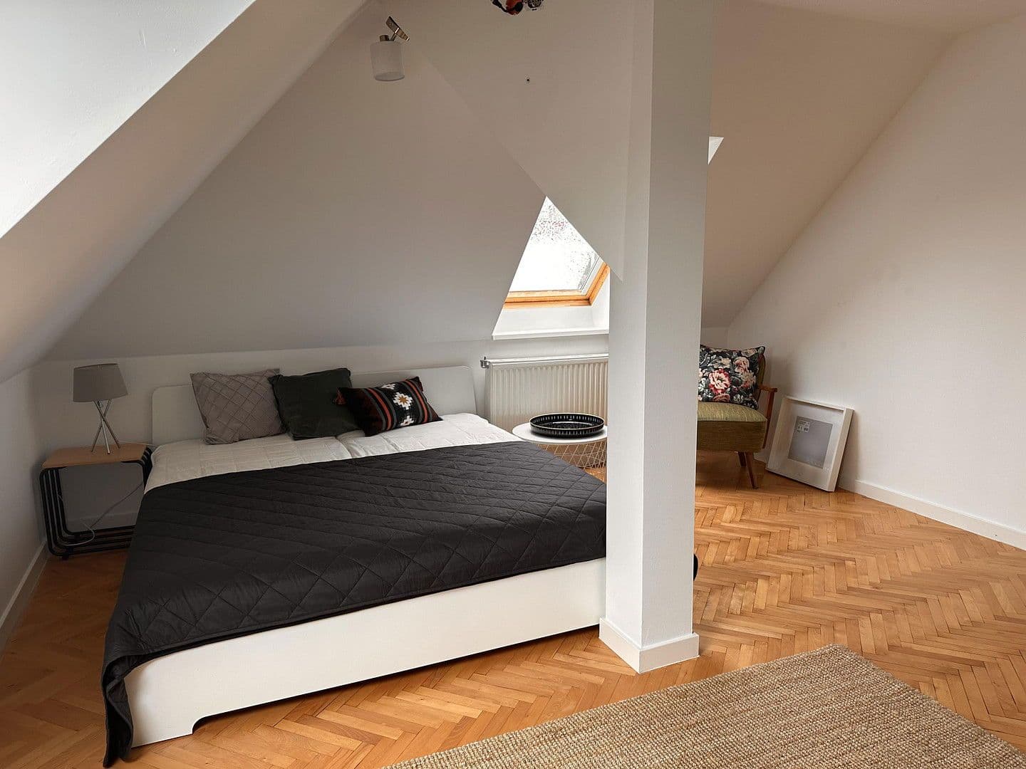 Prenájom bytu 3-izbový 95 m², Berlin, Berlín Prenájom bytu 3-izbový 95 m², Berlin, Berlín