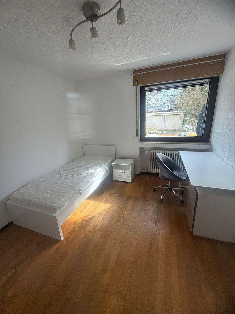Prenájom bytu 15 m², Karlsruhe, Bádensko-Wurttembersko Prenájom bytu 15 m², Karlsruhe, Bádensko-Wurttembersko