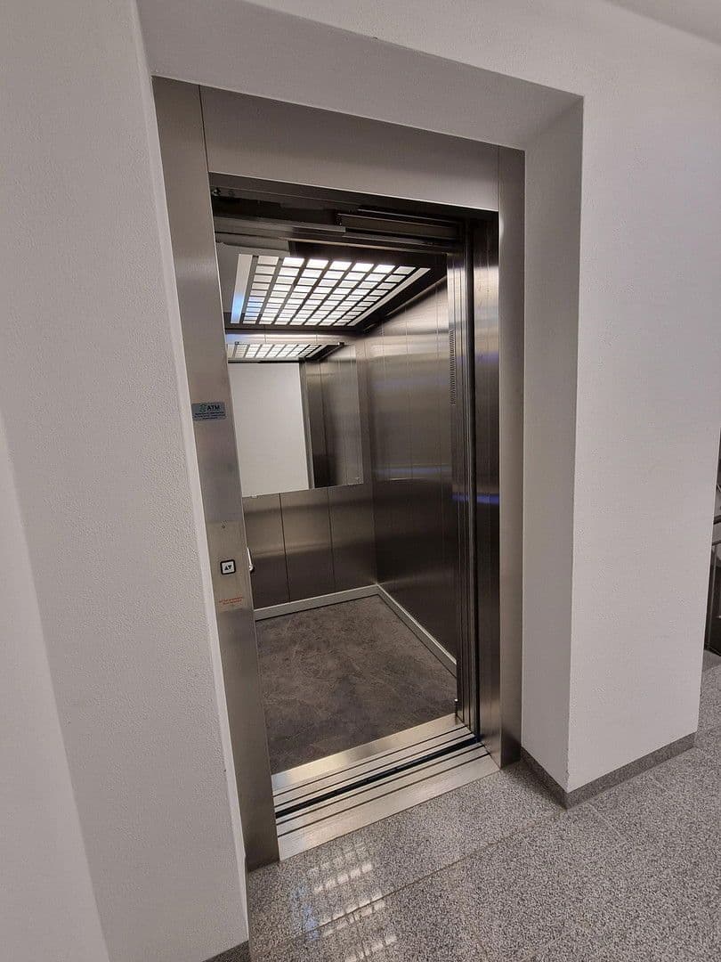 Prenájom bytu 2-izbový 64 m², Rosenheimer Str. 31, Grafing, Bavorsko Prenájom bytu 2-izbový 64 m², Rosenheimer Str. 31, Grafing, Bavorsko