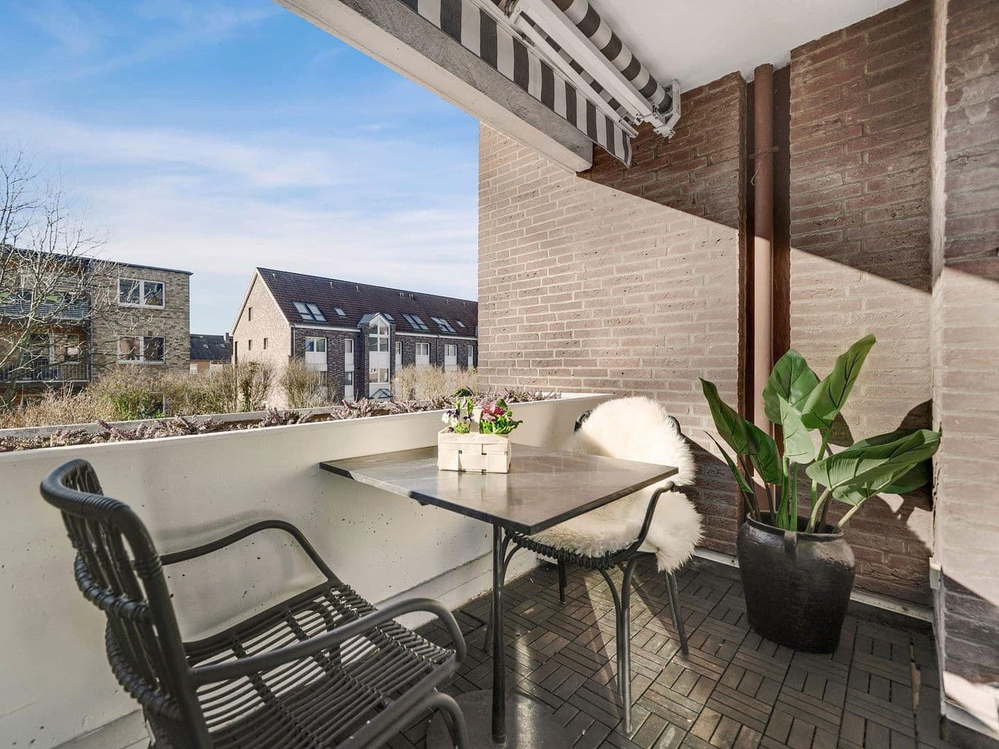 Predaj bytu 3-izbový 81 m², Quedlingburger Weg 8, Hannover, Dolné Sasko Predaj bytu 3-izbový 81 m², Quedlingburger Weg 8, Hannover, Dolné Sasko