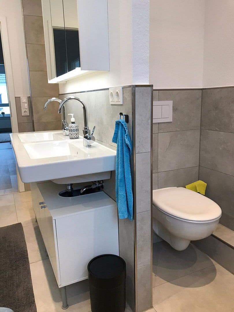 Prenájom domu 141 m², pozemek 176 m², Rodenbacherstr. 36n, Alzenau, Bavorsko Prenájom domu 141 m², pozemek 176 m², Rodenbacherstr. 36n, Alzenau, Bavorsko