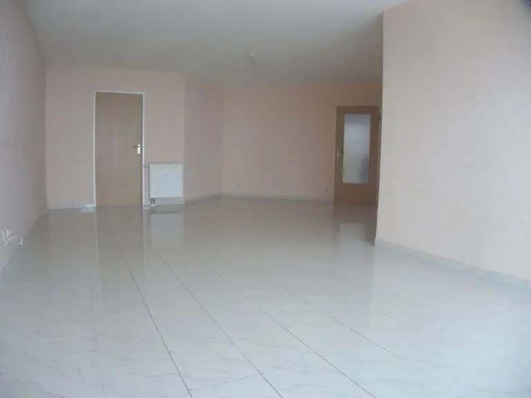 Prenájom bytu 3-izbový 83 m², Sterkrader Straße 248, Dinslaken, Severné Porýnie - Westfálsko Prenájom bytu 3-izbový 83 m², Sterkrader Straße 248, Dinslaken, Severné Porýnie - Westfálsko