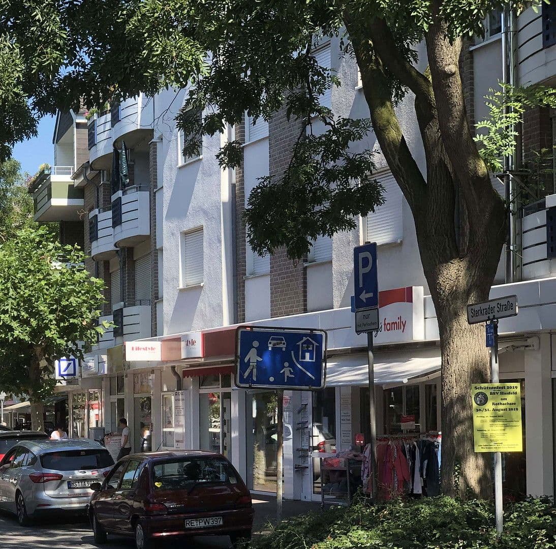 Prenájom bytu 3-izbový 83 m², Sterkrader Straße 248, Dinslaken, Severné Porýnie - Westfálsko Prenájom bytu 3-izbový 83 m², Sterkrader Straße 248, Dinslaken, Severné Porýnie - Westfálsko