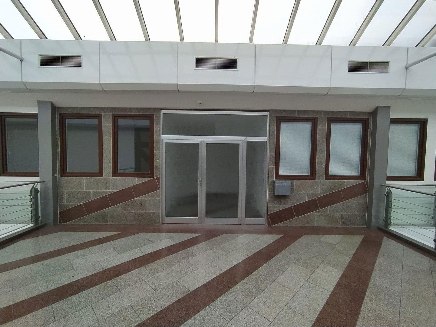 Prenájom kancelárie 120 m², Johannisstraße 112/113, Osnabrück, Dolné Sasko Prenájom kancelárie 120 m², Johannisstraße 112/113, Osnabrück, Dolné Sasko