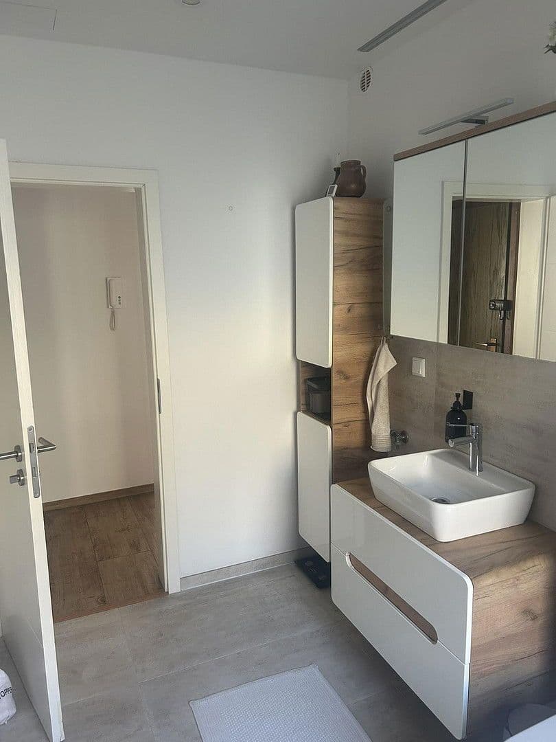 Predaj bytu 5-izbový 109 m², Römerstraße 8, Essen, Severné Porýnie - Westfálsko Predaj bytu 5-izbový 109 m², Römerstraße 8, Essen, Severné Porýnie - Westfálsko