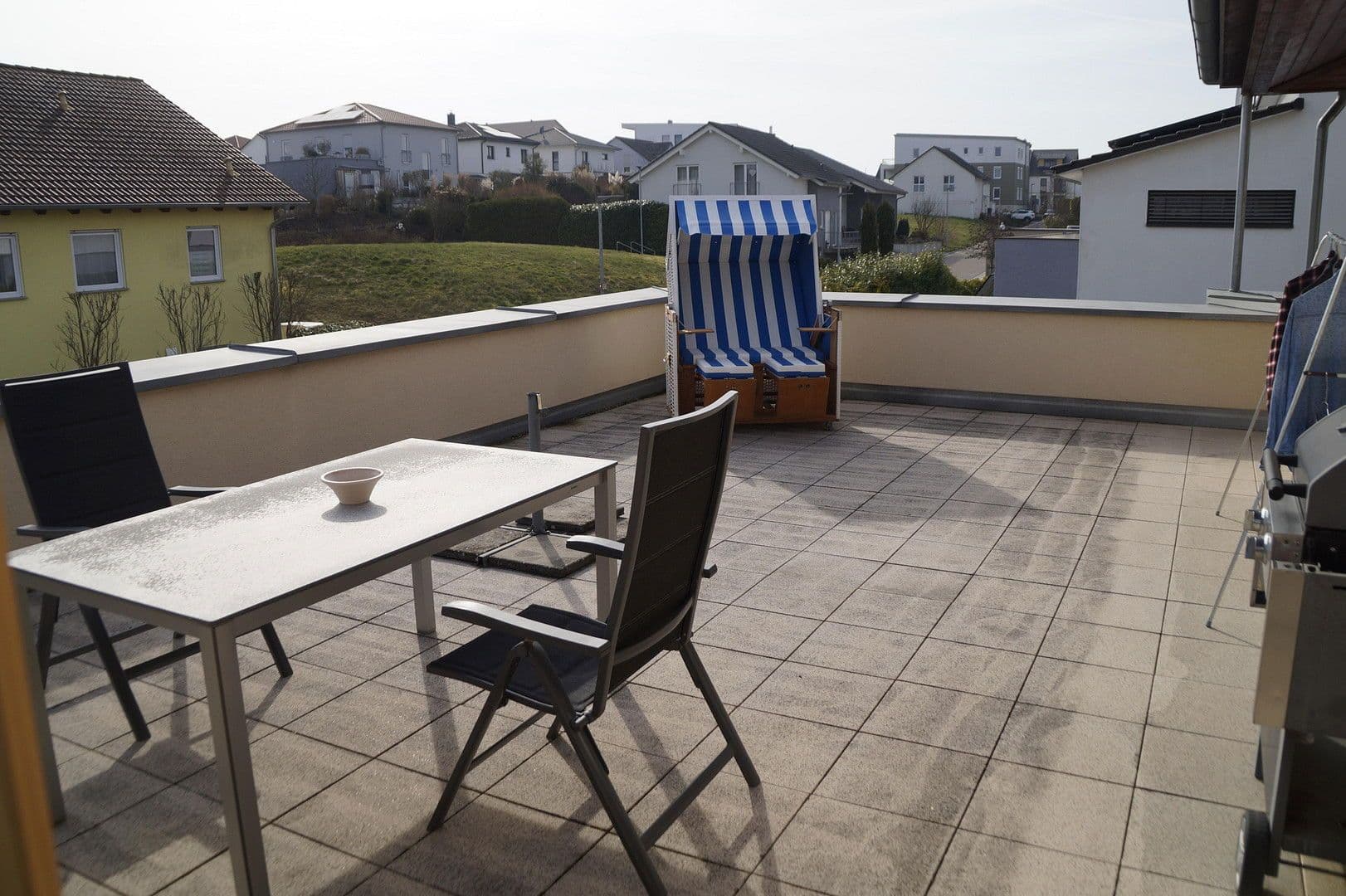 Predaj domu 238 m², pozemek 624 m², Schwaigern, Bádensko-Wurttembersko Predaj domu 238 m², pozemek 624 m², Schwaigern, Bádensko-Wurttembersko