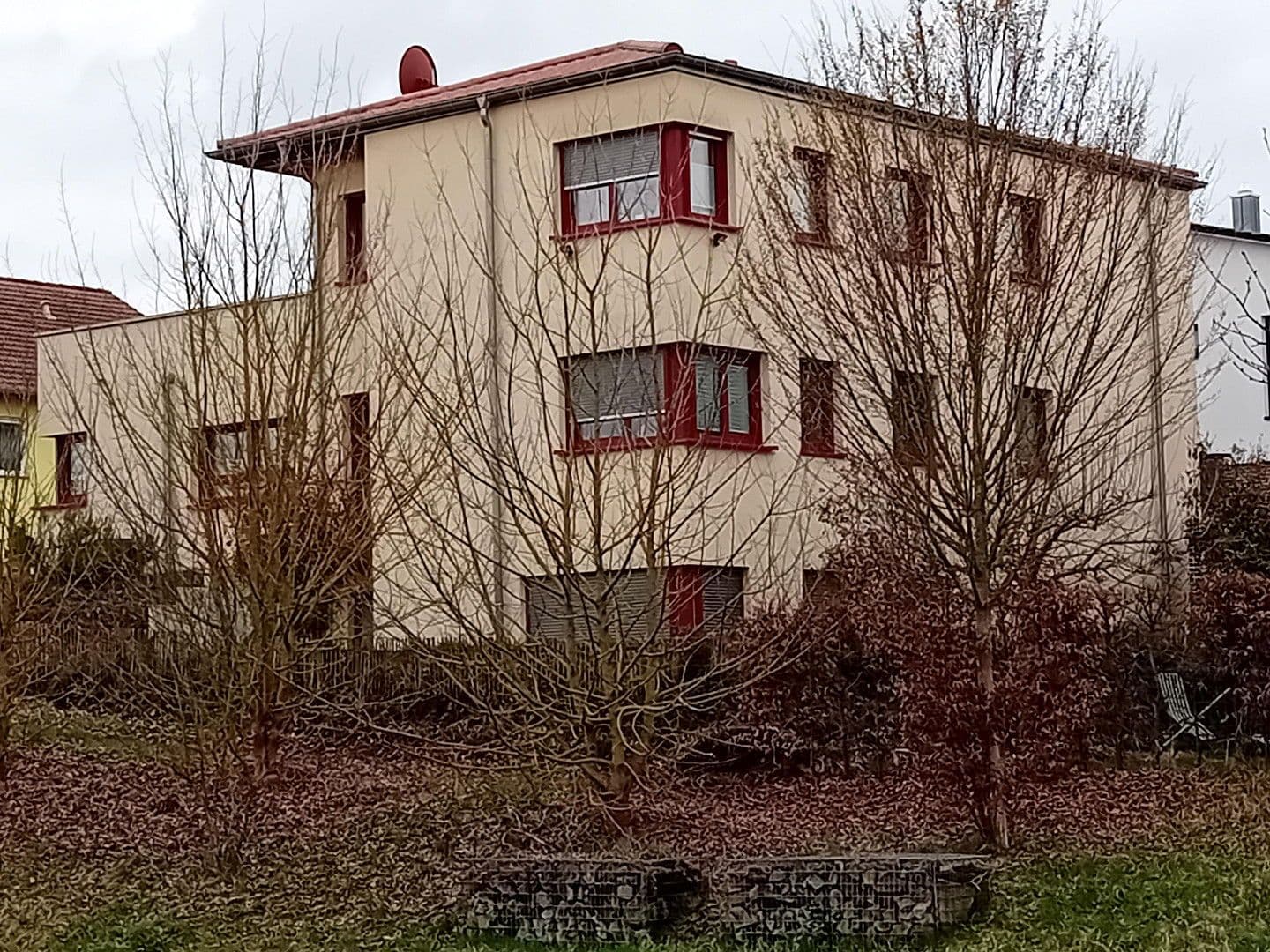 Predaj domu 238 m², pozemek 624 m², Schwaigern, Bádensko-Wurttembersko Predaj domu 238 m², pozemek 624 m², Schwaigern, Bádensko-Wurttembersko