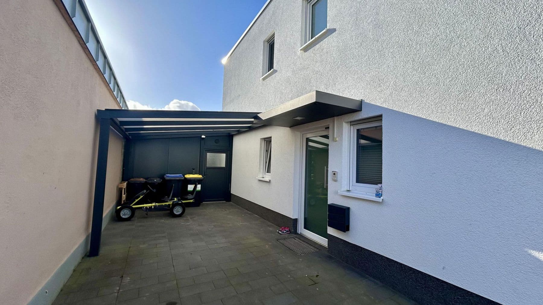 Predaj bytu 3-izbový 113 m², Weiße Erde 7, Euskirchen, Severné Porýnie - Westfálsko Predaj bytu 3-izbový 113 m², Weiße Erde 7, Euskirchen, Severné Porýnie - Westfálsko