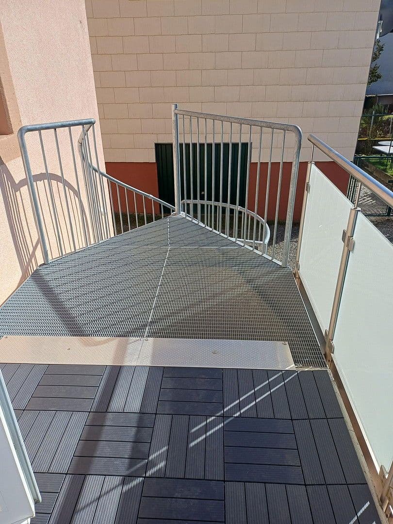 Predaj domu 114 m², pozemek 464 m², Kaiserslautern Erfenbach, Porýnie-Falcko Predaj domu 114 m², pozemek 464 m², Kaiserslautern Erfenbach, Porýnie-Falcko