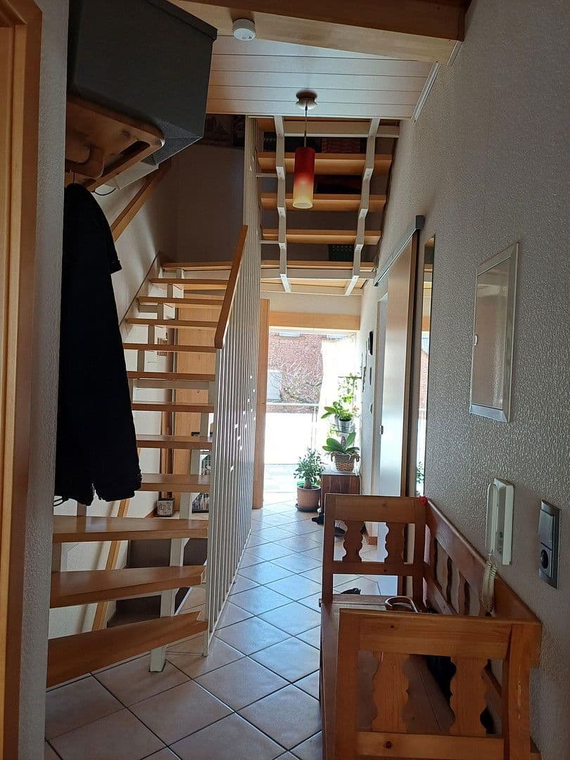 Predaj domu 114 m², pozemek 464 m², Kaiserslautern Erfenbach, Porýnie-Falcko Predaj domu 114 m², pozemek 464 m², Kaiserslautern Erfenbach, Porýnie-Falcko