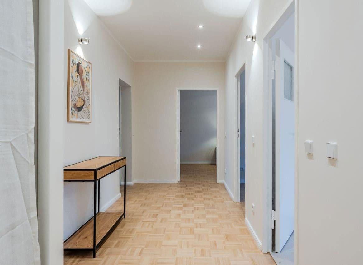 Predaj bytu 3-izbový 75 m², Tile-Wardenberg-Str. 14, Berlin, Berlín Predaj bytu 3-izbový 75 m², Tile-Wardenberg-Str. 14, Berlin, Berlín