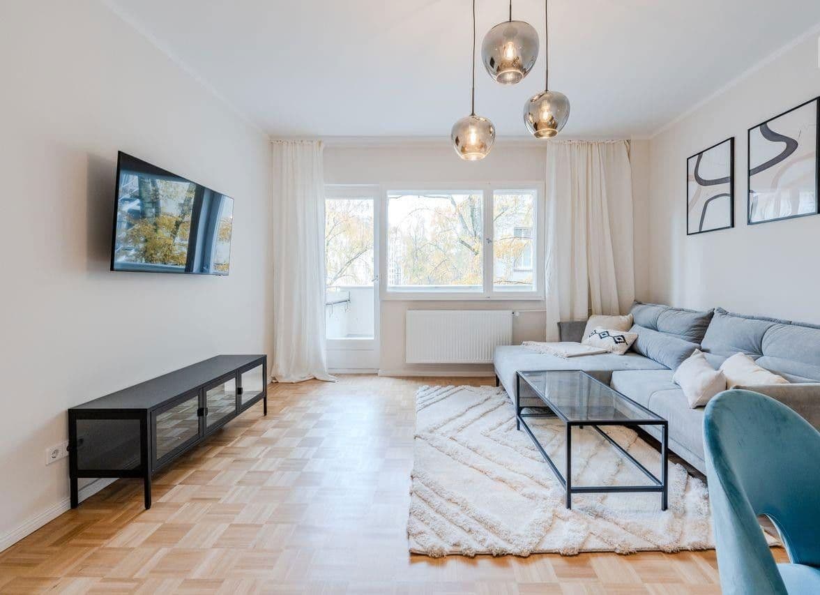 Predaj bytu 3-izbový 75 m², Tile-Wardenberg-Str. 14, Berlin, Berlín Predaj bytu 3-izbový 75 m², Tile-Wardenberg-Str. 14, Berlin, Berlín
