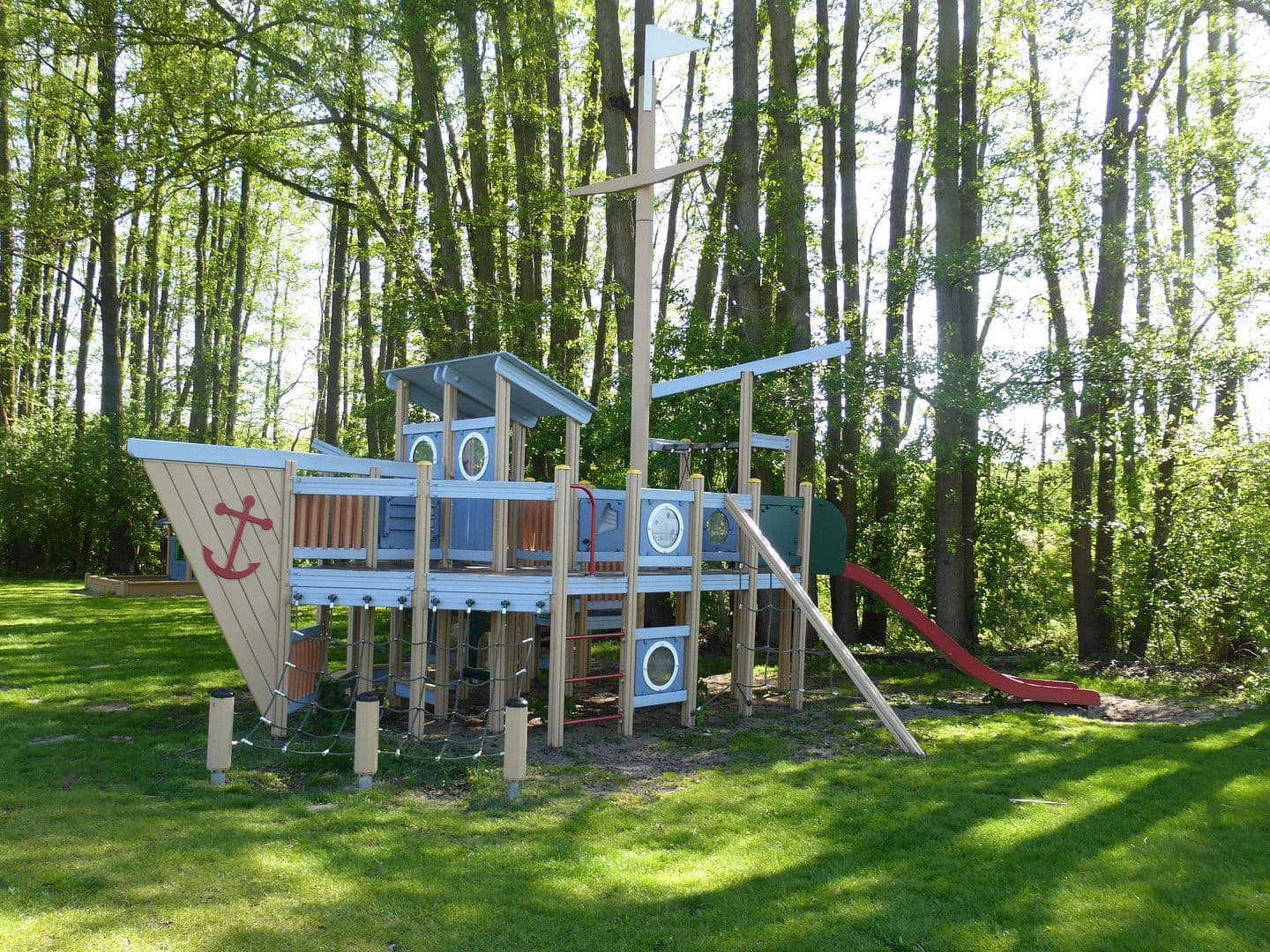 Predaj domu 66 m², pozemek 135 m², Rheinsberg, Brandenbursko Predaj domu 66 m², pozemek 135 m², Rheinsberg, Brandenbursko