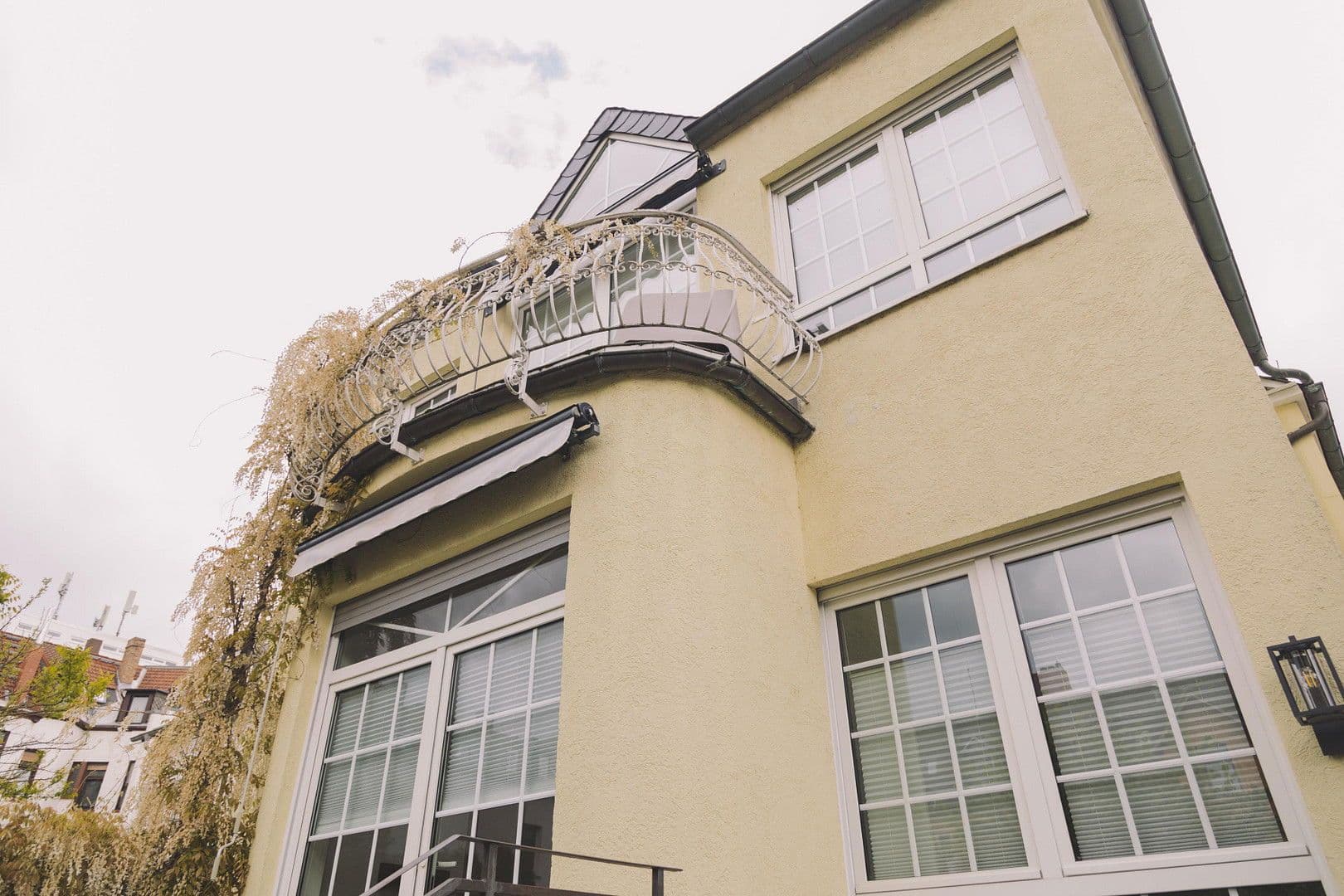 Prenájom bytu 3-izbový 140 m², Hanau, Hesensko Prenájom bytu 3-izbový 140 m², Hanau, Hesensko