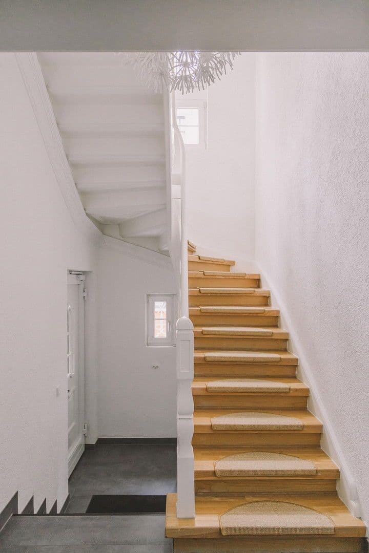 Prenájom bytu 3-izbový 140 m², Hanau, Hesensko Prenájom bytu 3-izbový 140 m², Hanau, Hesensko