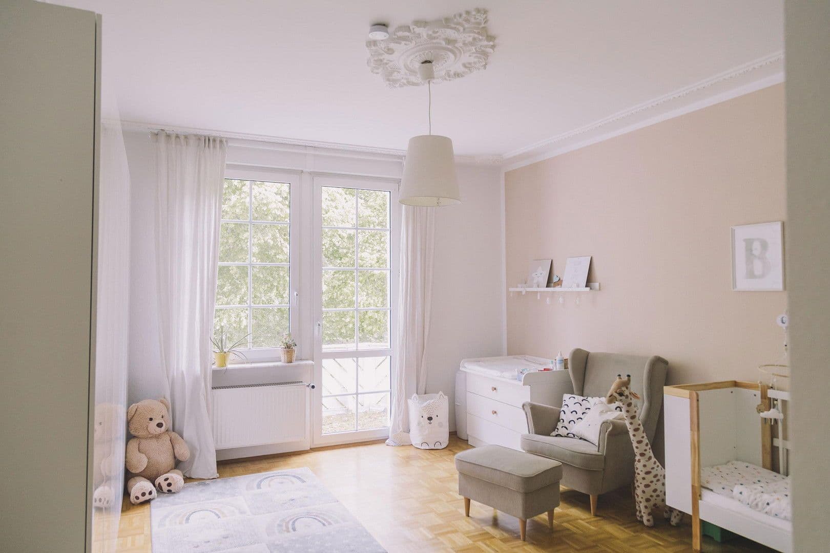 Prenájom bytu 3-izbový 140 m², Hanau, Hesensko Prenájom bytu 3-izbový 140 m², Hanau, Hesensko