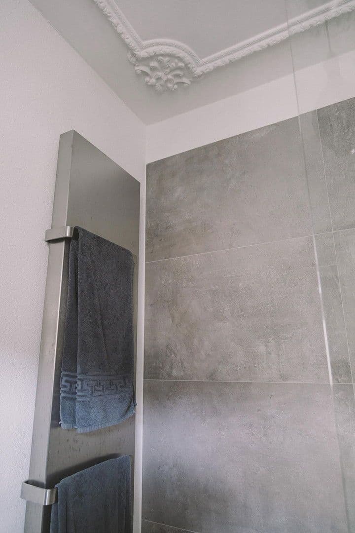 Prenájom bytu 3-izbový 140 m², Hanau, Hesensko Prenájom bytu 3-izbový 140 m², Hanau, Hesensko