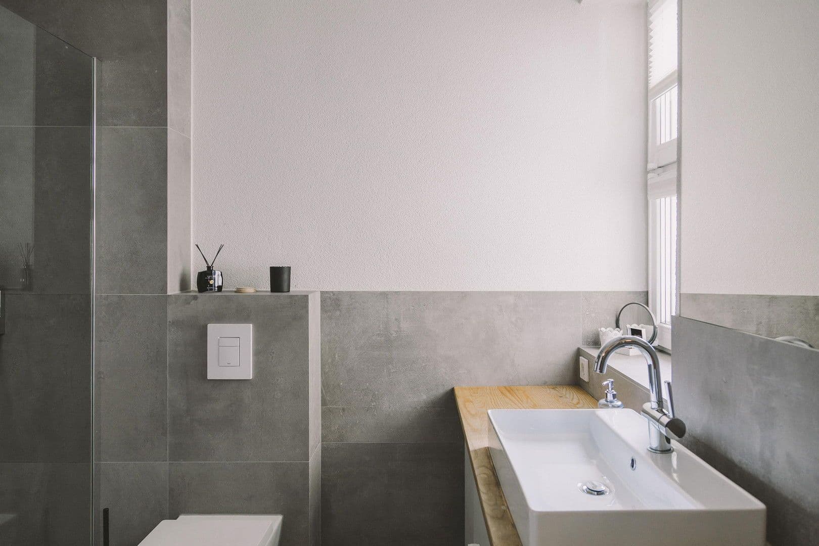 Prenájom bytu 3-izbový 140 m², Hanau, Hesensko Prenájom bytu 3-izbový 140 m², Hanau, Hesensko