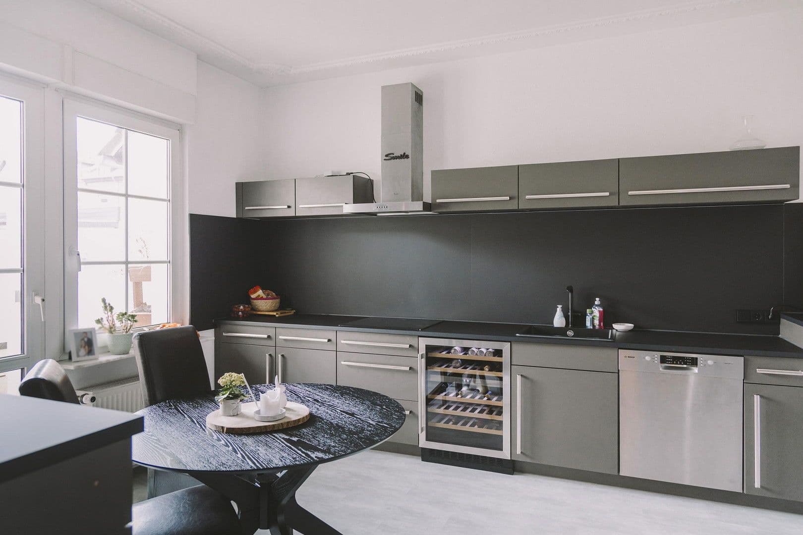 Prenájom bytu 3-izbový 140 m², Hanau, Hesensko Prenájom bytu 3-izbový 140 m², Hanau, Hesensko