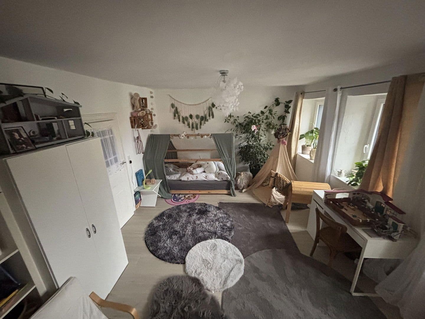 Predaj domu 260 m², pozemek 1.600 m², Veldenzer Straße 14, Gornhausen, Porýnie-Falcko Predaj domu 260 m², pozemek 1.600 m², Veldenzer Straße 14, Gornhausen, Porýnie-Falcko